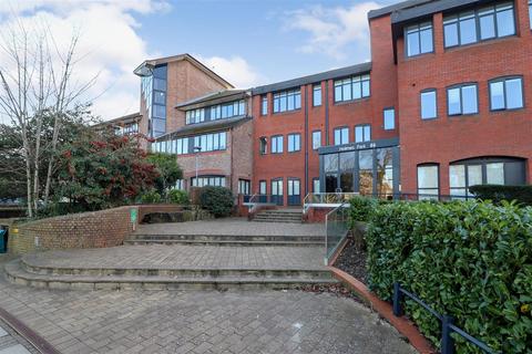 1 bedroom flat for sale, North Street, Horsham