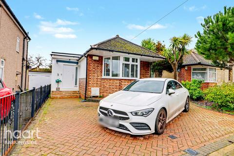 3 bedroom semi-detached bungalow for sale, Caterham Avenue, Clayhall