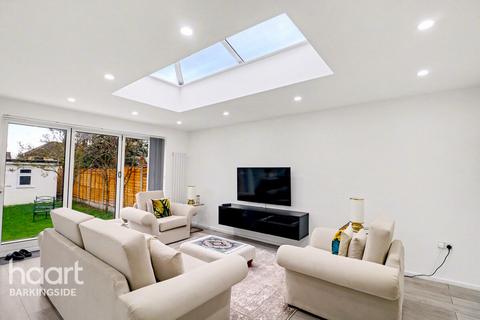 3 bedroom semi-detached bungalow for sale, Caterham Avenue, Clayhall