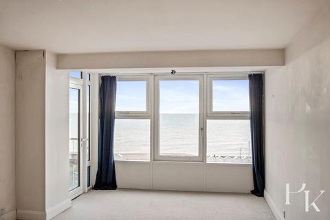 3 bedroom flat for sale, Kingsway, Hove