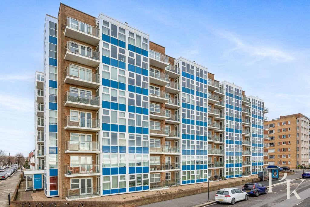 Kingsway, 215, Channings, 84-019.JPG