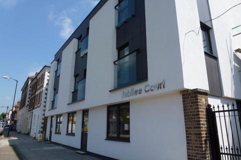 1 bedroom flat to rent, Jubilee Court, Wincheap, Canterbury, Kent, CT1