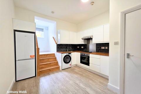 1 bedroom flat to rent, Umfreville Road, Haringey, N4