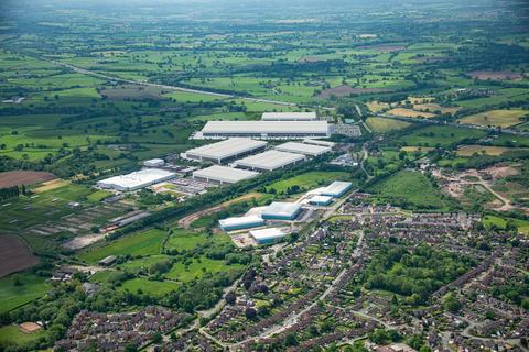 Distribution warehouse to rent, Radway Green Rd Crewe CW2 5PG