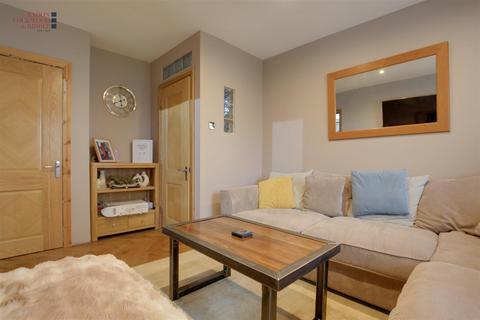 4 bedroom semi-detached house for sale, Far Lane, Rotherham