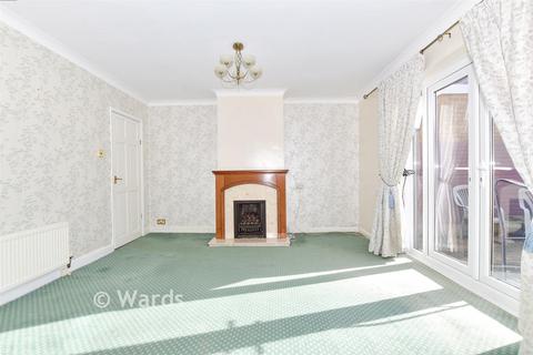 3 bedroom end of terrace house for sale, Plains Avenue, Maidstone ME15