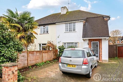 3 bedroom detached house for sale, Petersham Avenue, West Byfleet KT14