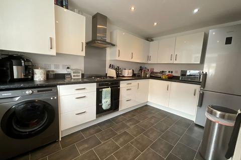 4 bedroom end of terrace house for sale, Angell Drive, Market Harborough LE16