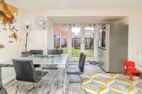 4 bedroom semi-detached house for sale, Fen Street, Brooklands, MILTON KEYNES
