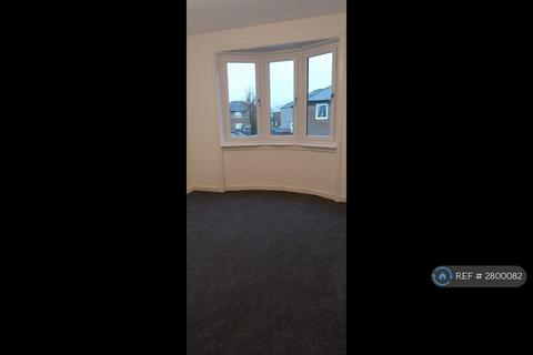 3 bedroom flat to rent, Hillington, Glasgow, G52