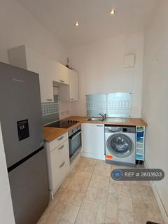 2 bedroom flat to rent, Hillfoot St, Glasgow, G31
