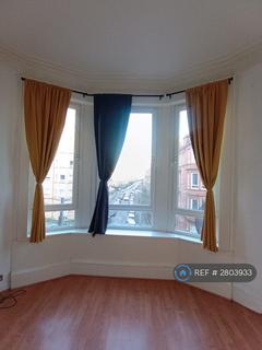 2 bedroom flat to rent, Hillfoot St, Glasgow, G31