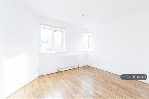 2 bedroom flat to rent, Fayland Avenue, London, SW16