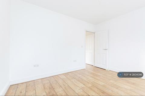 2 bedroom flat to rent, Fayland Avenue, London, SW16