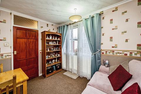 3 bedroom semi-detached house for sale, Birch Court, Aylesbury