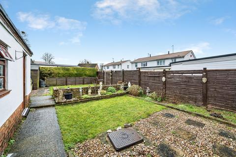 3 bedroom semi-detached house for sale, Birch Court, Aylesbury