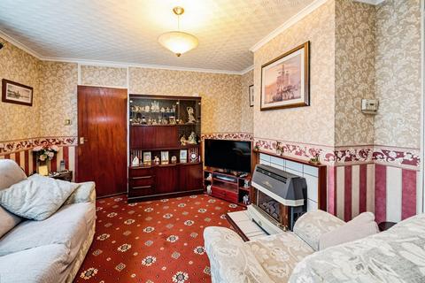 3 bedroom semi-detached house for sale, Birch Court, Aylesbury