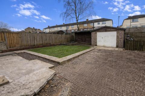 3 bedroom townhouse for sale, Hazelhurst Grove, Queensbury