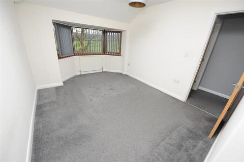 3 bedroom townhouse for sale, Hazelhurst Grove, Queensbury