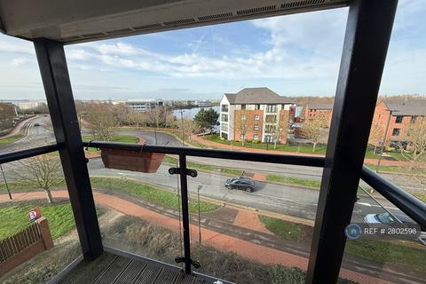 2 bedroom flat to rent, Lakeside Boulevard, Doncaster, DN4