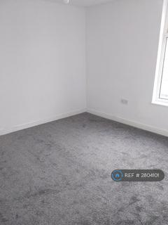 2 bedroom terraced house to rent, Fox Street, Gillingham, ME7