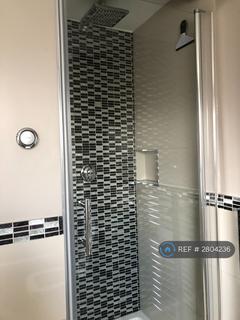 2 bedroom flat to rent, Middlefields, Croydon, CR0