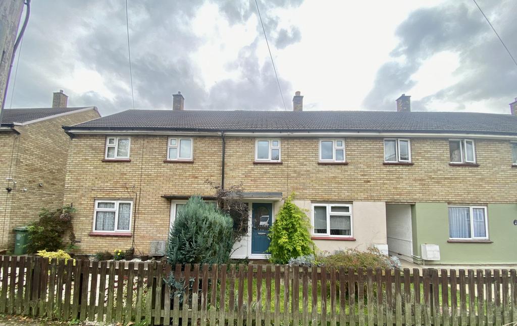 4 Bed Modern House on Rutland Close