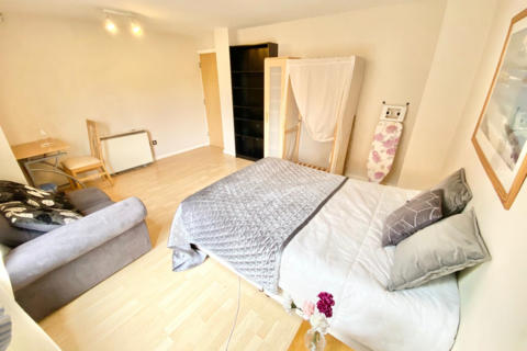 4 bedroom apartment for sale, Bellgrove Street, Glasgow G31