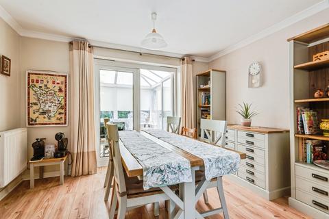 3 bedroom detached house for sale, Magnolia Way, Carterton