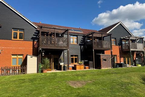 2 bedroom maisonette for sale, Whitmore Way, Horley