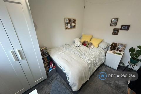 6 bedroom detached house to rent, Langdon Road, Bath, BA2