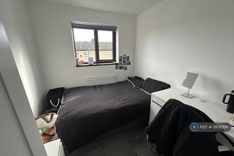 6 bedroom detached house to rent, Langdon Road, Bath, BA2