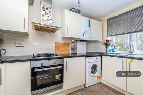 2 bedroom flat to rent, Apsley Court, Sutton, SM2