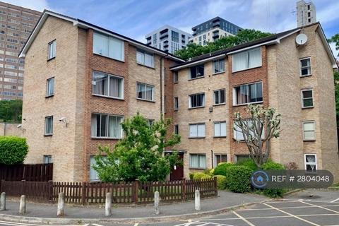 2 bedroom flat to rent, Apsley Court, Sutton, SM2