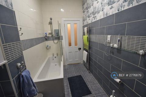 1 bedroom in a flat share to rent, Clifton Road, Aberdeen, AB24