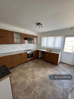 2 bedroom terraced house to rent, Manor Road, Askern, Doncaster, DN6