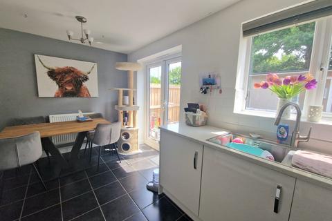 3 bedroom end of terrace house for sale, Ray Close, Purton, Swindon