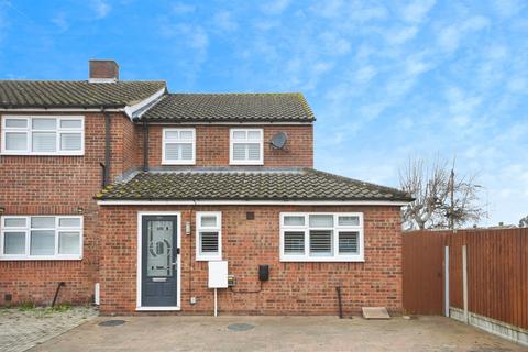 1 bedroom end of terrace house for sale, Macon Way, Upminster