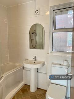 1 bedroom flat to rent, High Street Colliers Wood, London, SW19