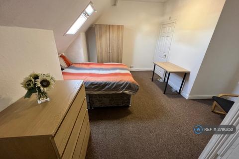 1 bedroom in a house share to rent, Henry Road, Birmingham, B25