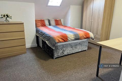 1 bedroom in a house share to rent, Henry Road, Birmingham, B25