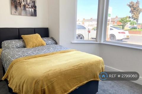 1 bedroom in a house share to rent, Bed Group House Share, Middlesbrough, TS4