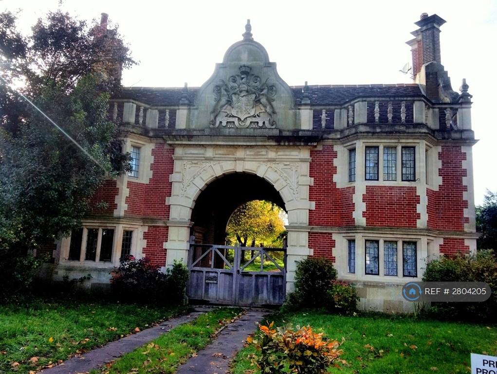 South Lodge, Petersham