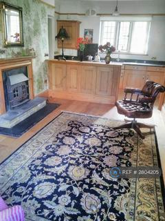 2 bedroom semi-detached house to rent, Petersham Road, Richmond, TW10