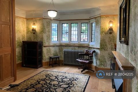 undefined, Petersham Road, Richmond, TW10