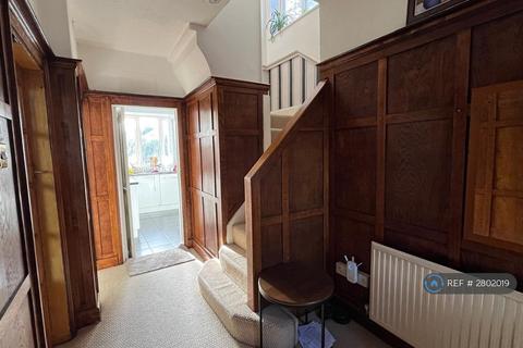 3 bedroom semi-detached house to rent, Perry Avenue, Birmingham, B42