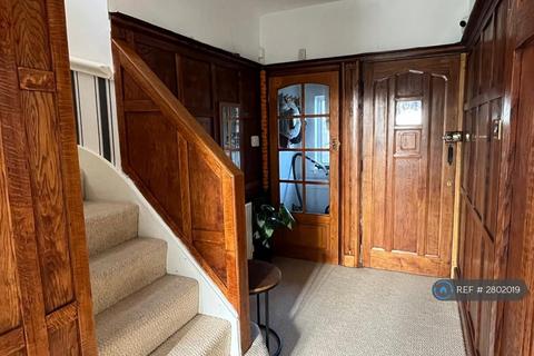 3 bedroom semi-detached house to rent, Perry Avenue, Birmingham, B42