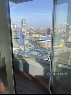 1 bedroom in a flat share to rent, Wilson House, London, SW11