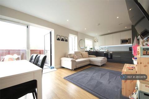 1 bedroom flat to rent, Bevan Court, London, E10