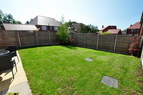 2 bedroom detached house for sale, Dyas Close, Hagley